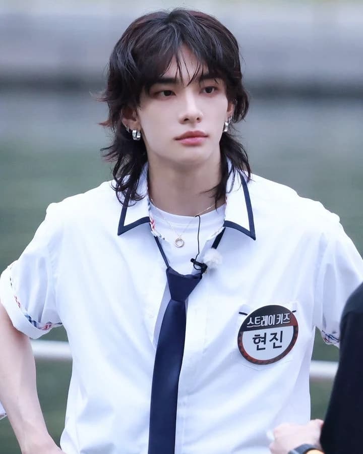 Hwang Hyunjin 💥 thumbnail