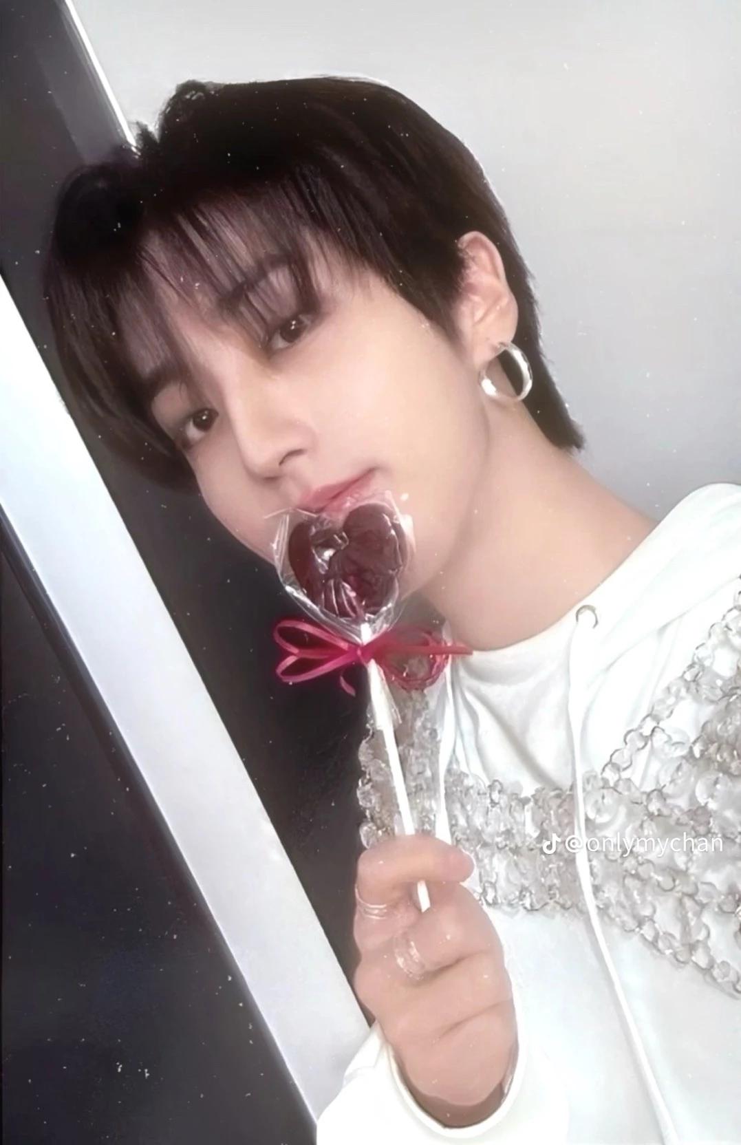 Han jisung thumbnail