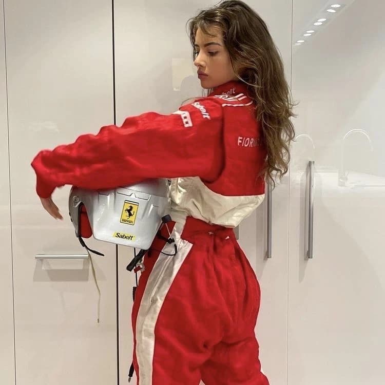 Ferrari Girl F1 thumbnail