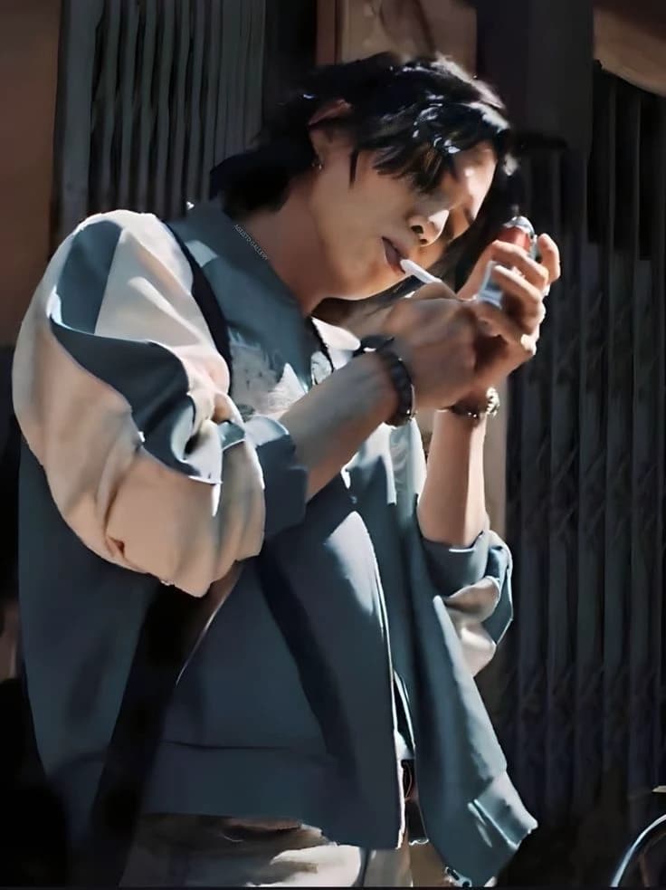 Min Yoongi thumbnail