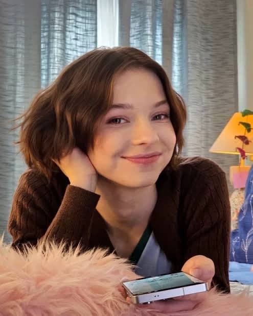 Emma Myers thumbnail