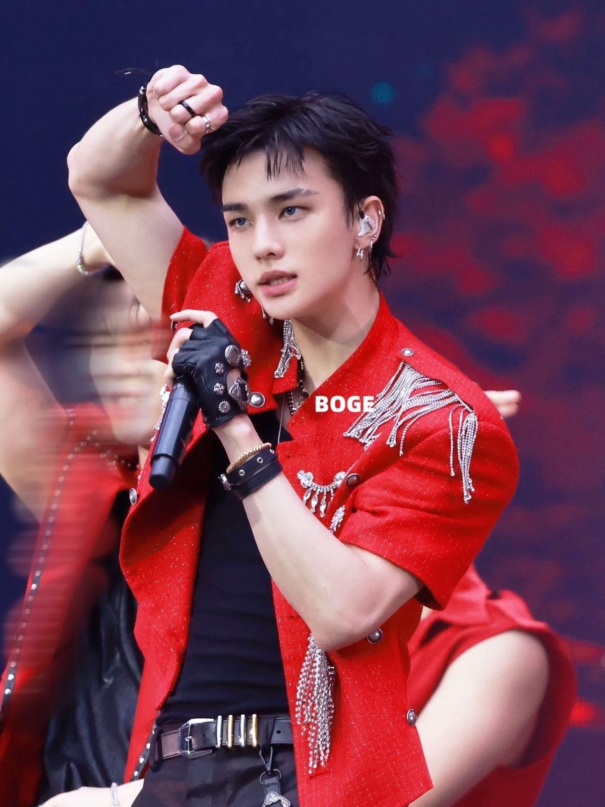 Hyunjin thumbnail