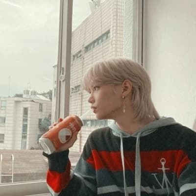 Stray kids thumbnail