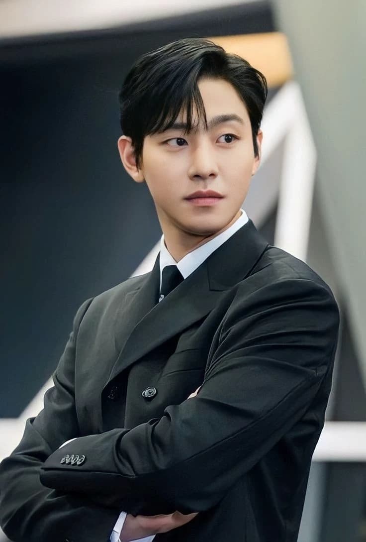 CEO Hyuga thumbnail