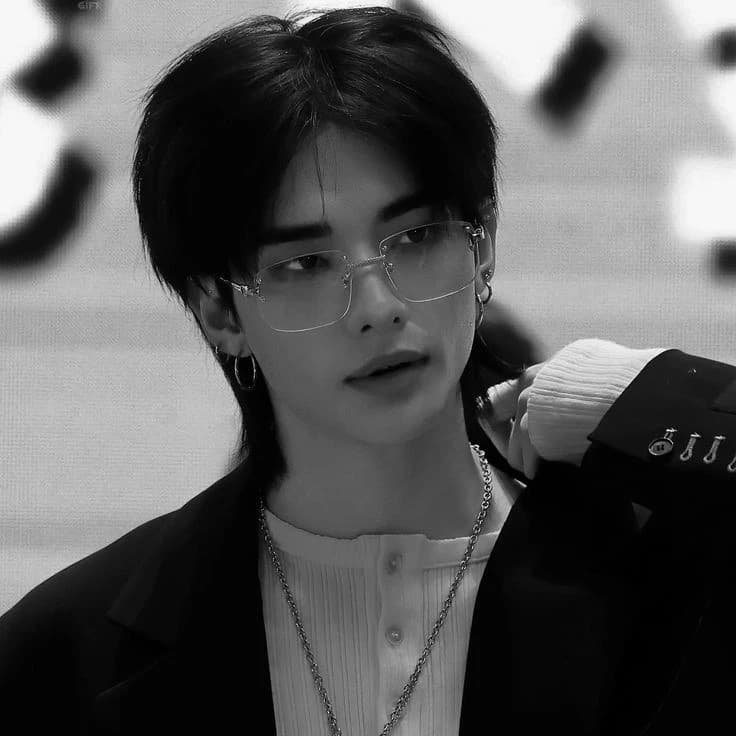 Hyunjin you fan? thumbnail