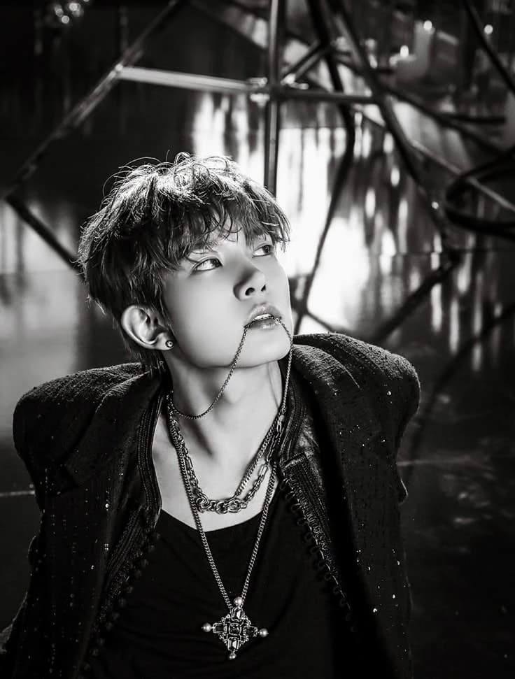 Lee heeseung thumbnail