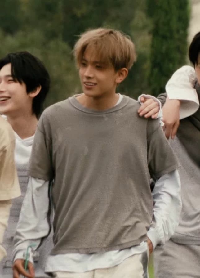Lee Heeseung thumbnail