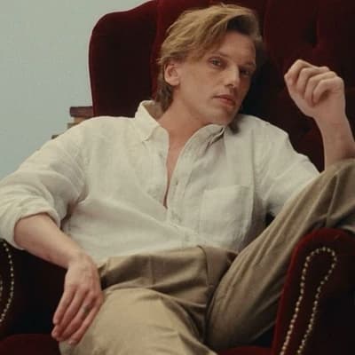 Jamie Campbell Bower thumbnail