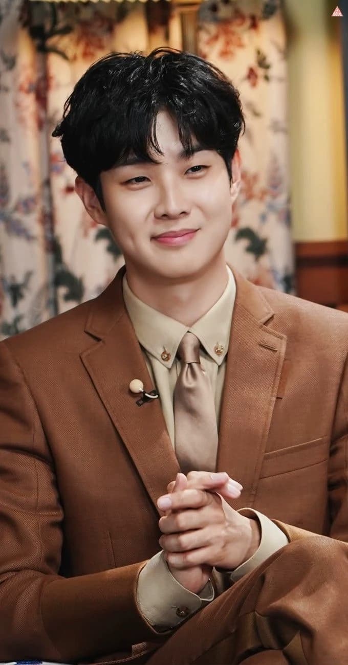 Choi Woo-shik thumbnail