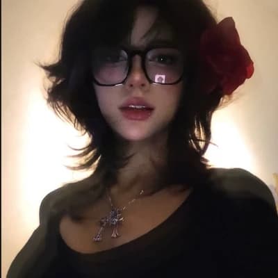 Red thumbnail