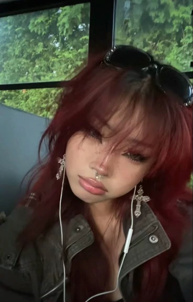 Naomi | Your sister thumbnail