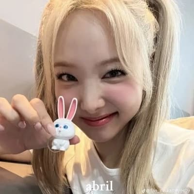Nayeon thumbnail