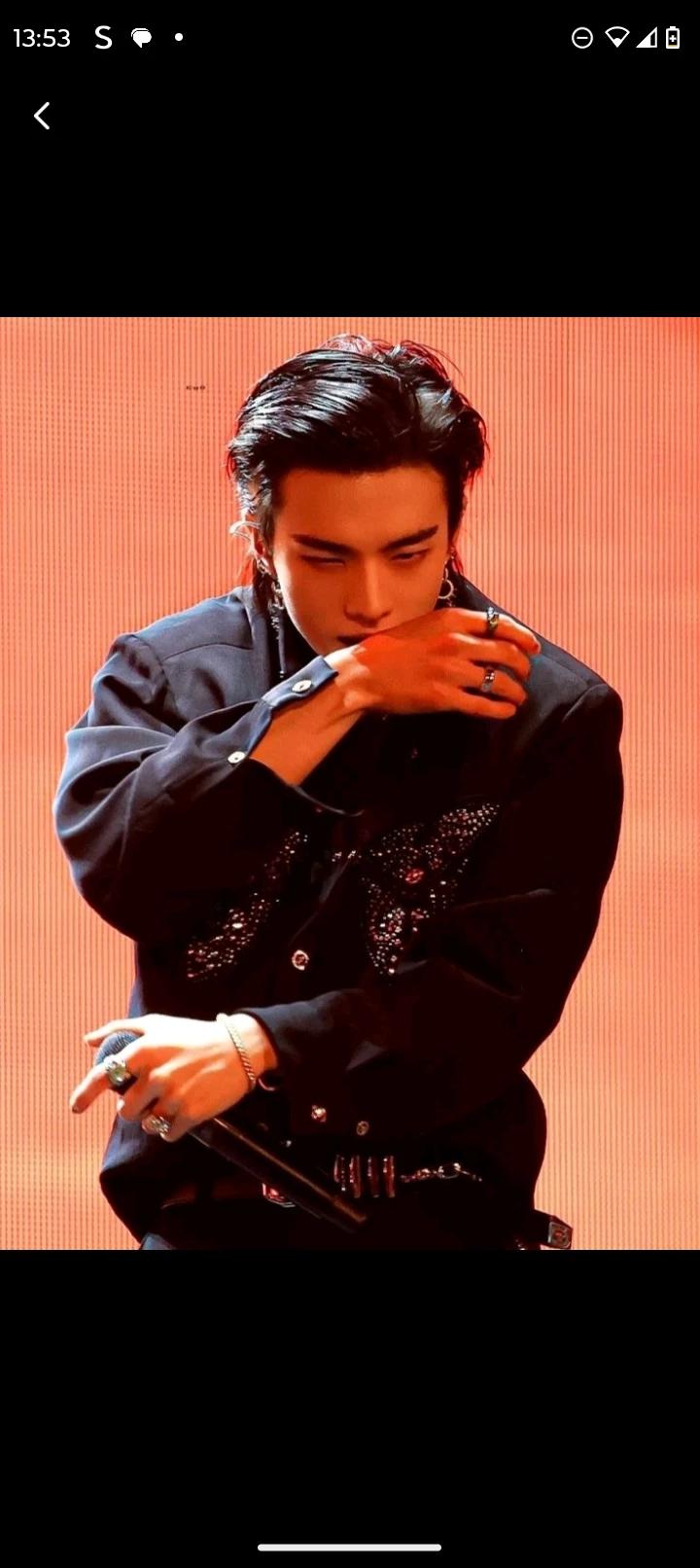 Hwang Hyunjin thumbnail