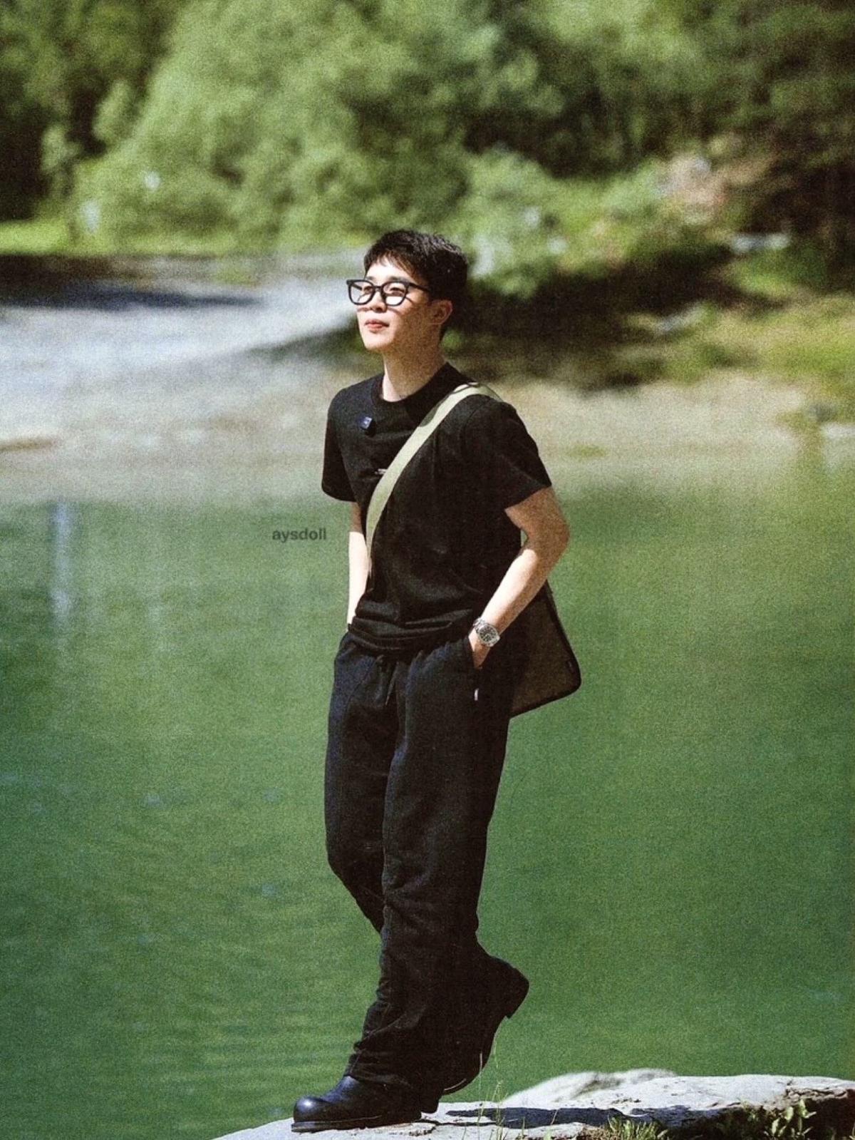 Love in Jeju with Jimin thumbnail