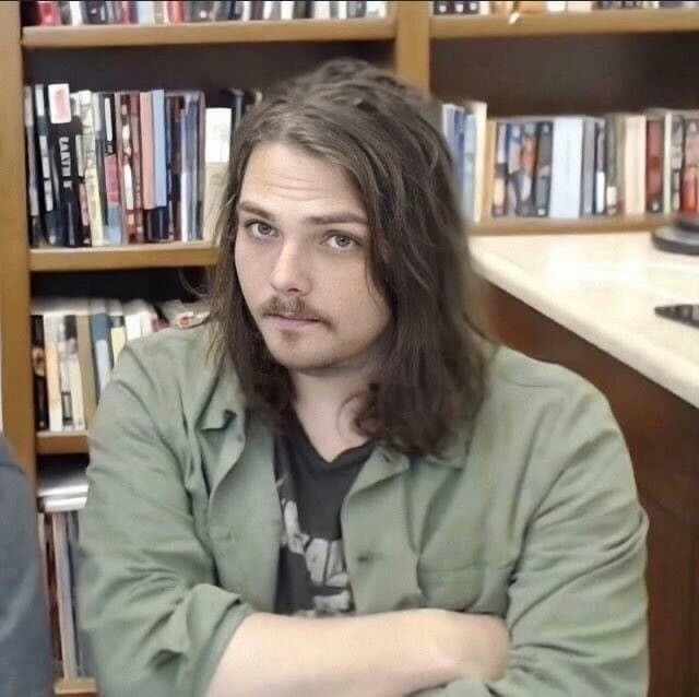 Gerard Way thumbnail