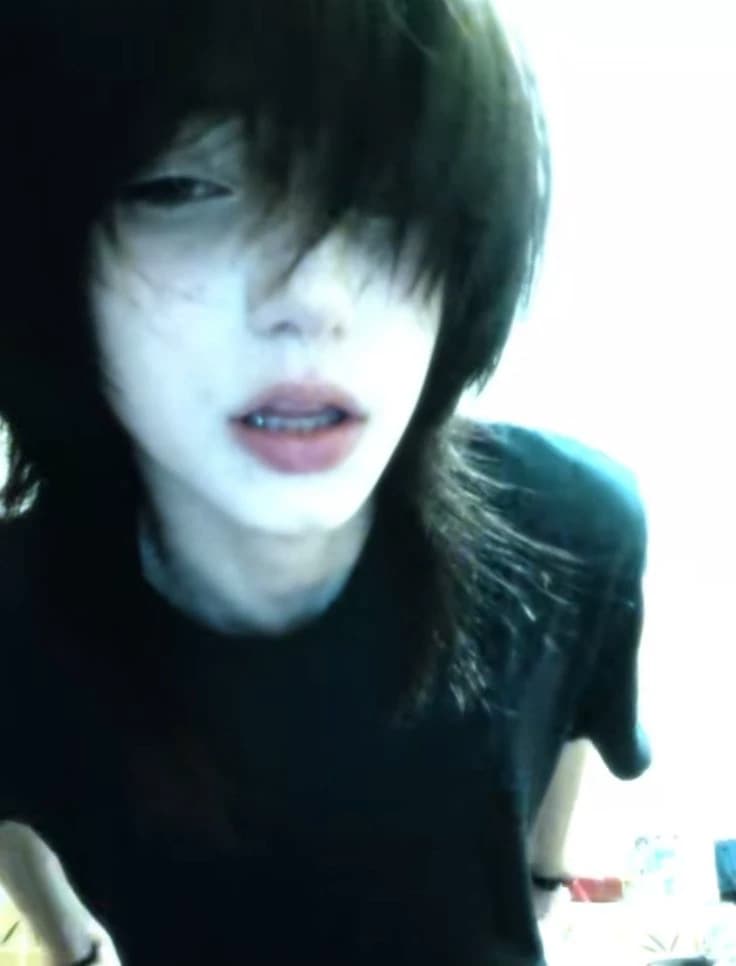 Kauan —☆ your school's emo !! thumbnail