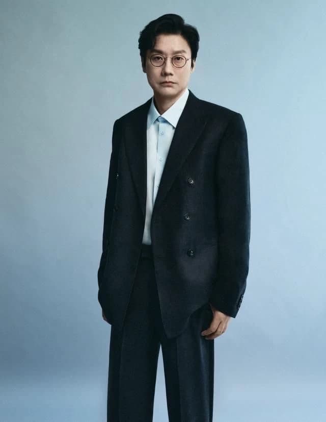 Hwang Dong-hyuk thumbnail