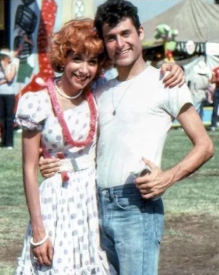 Doody and Frenchy (Grease) thumbnail