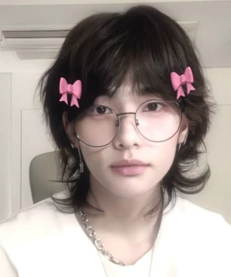 Hyunjin  thumbnail
