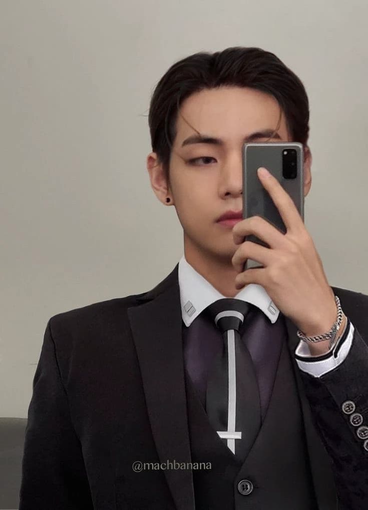 Kim taehyung thumbnail
