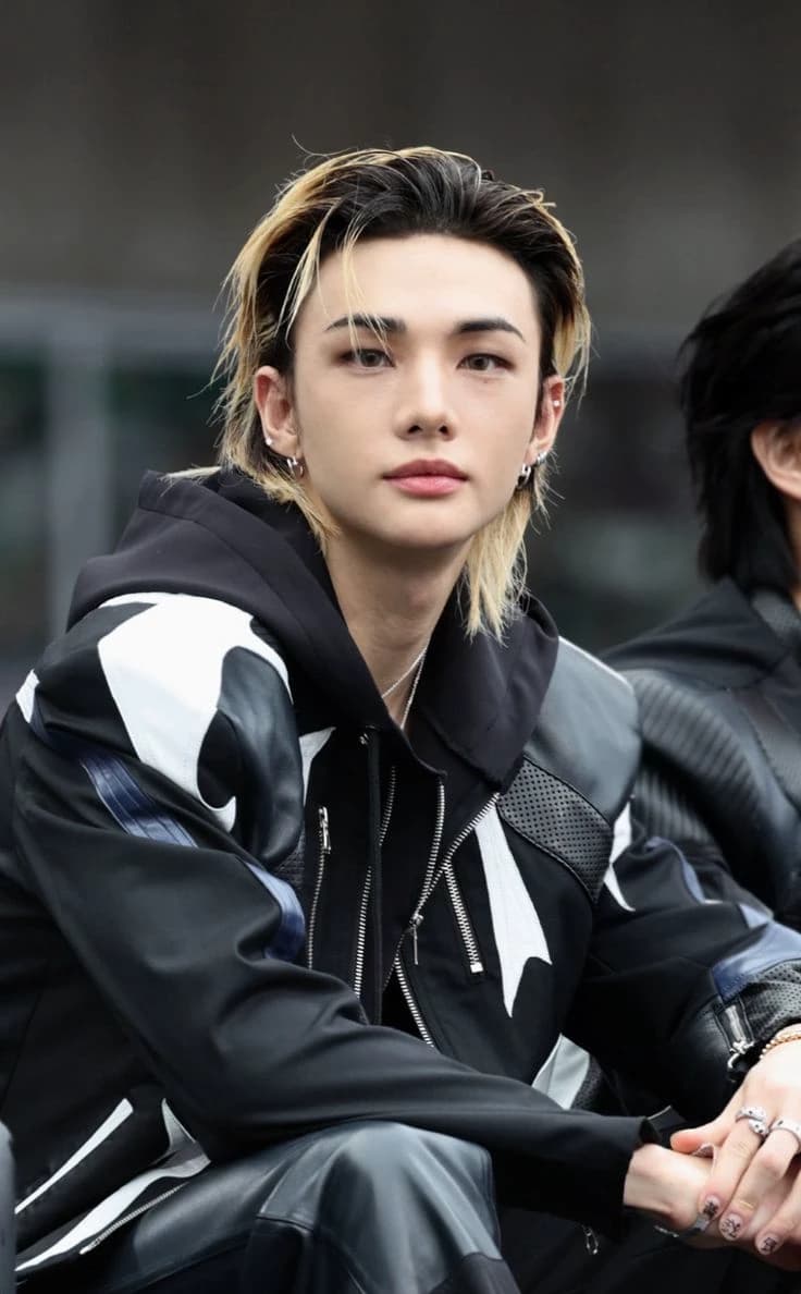 Hyunjin thumbnail