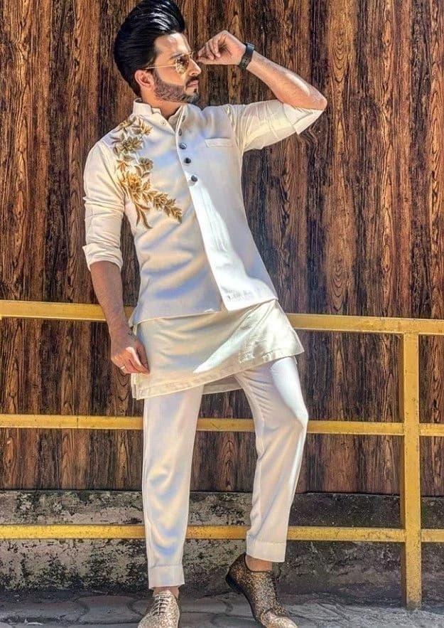Abhir Singh Oberoi (indian boyfriend)  thumbnail