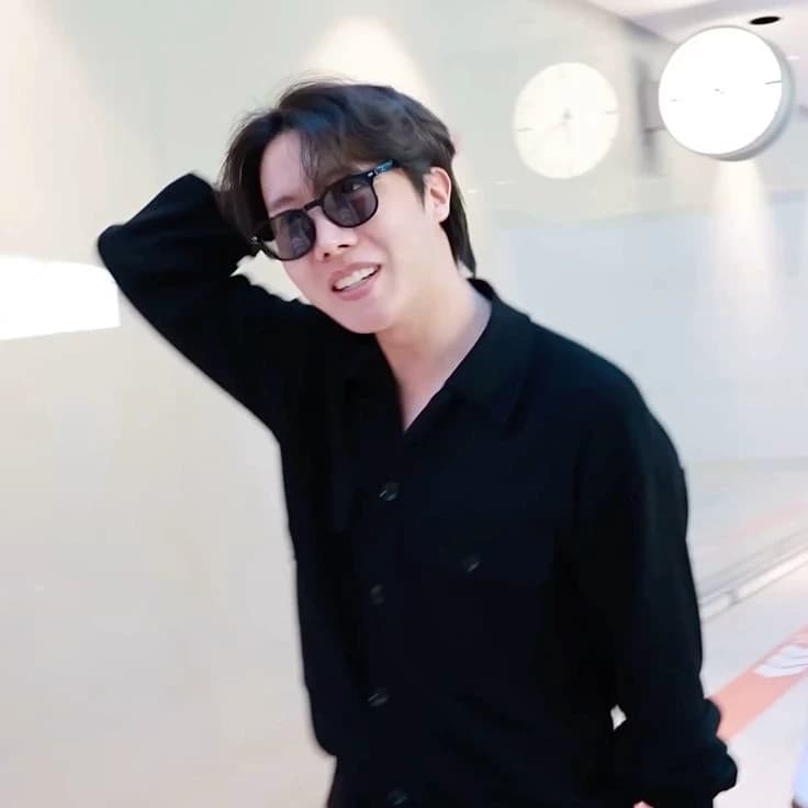 Hoseok thumbnail