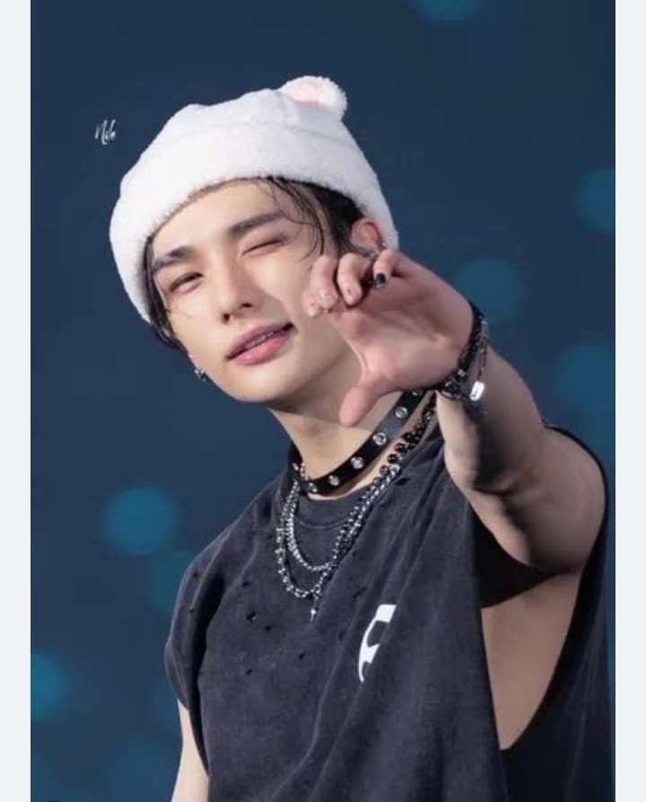 hyunjin thumbnail