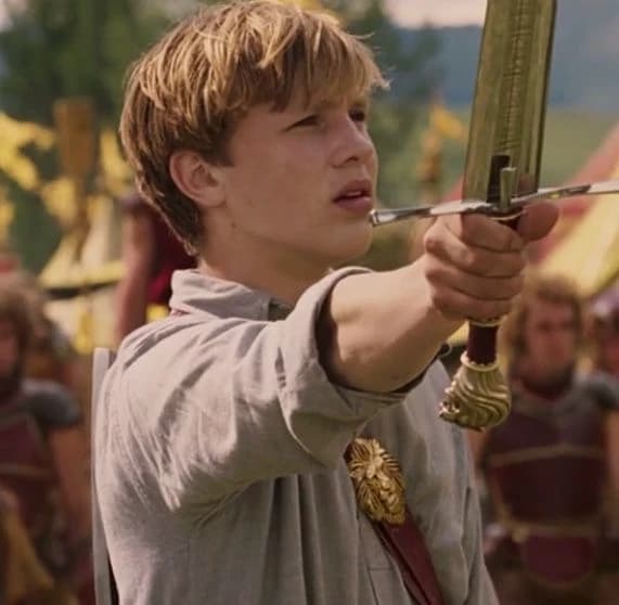 Peter pevensie thumbnail