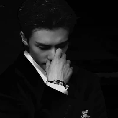 Hwang Hyunjin thumbnail