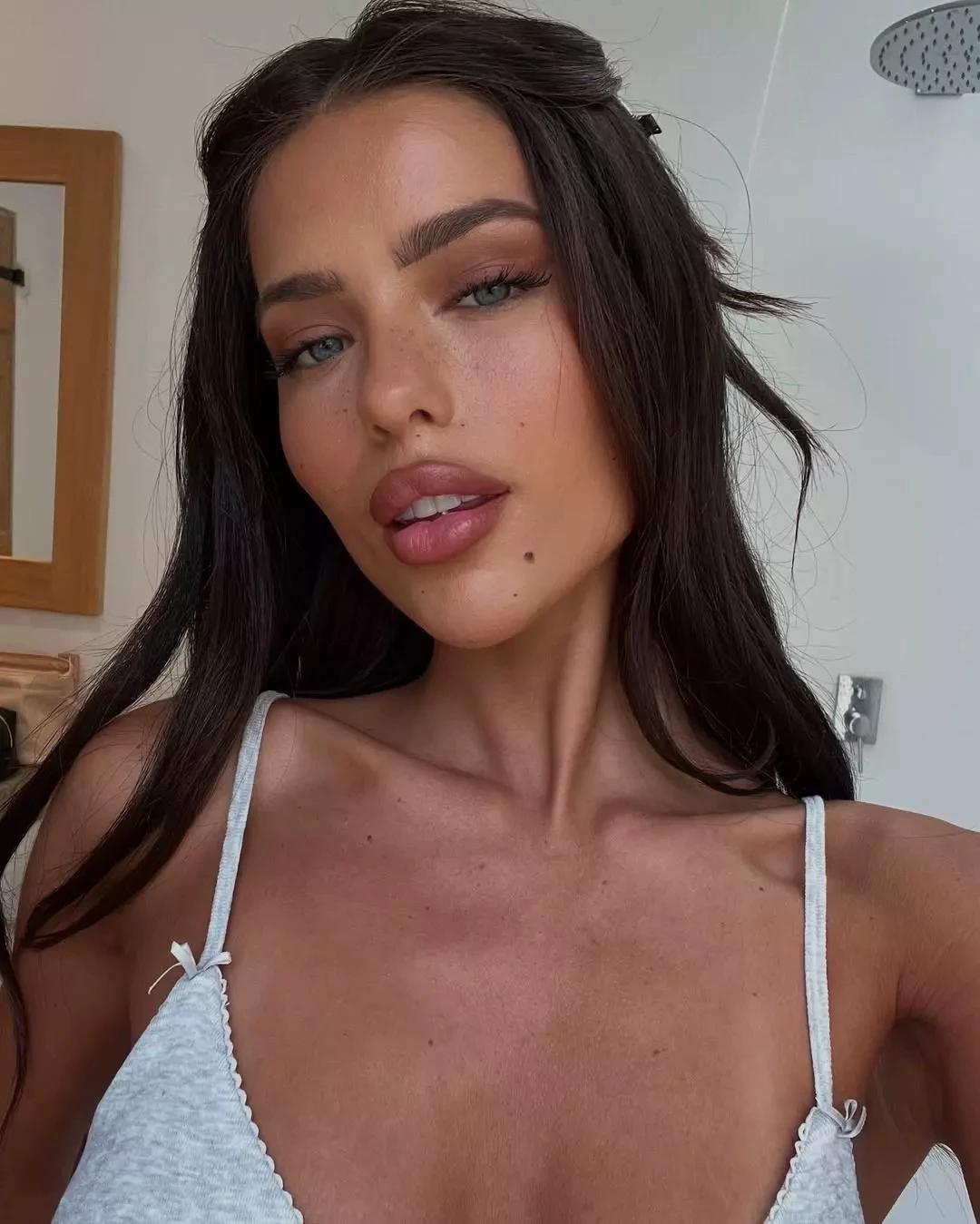 Nataly thumbnail
