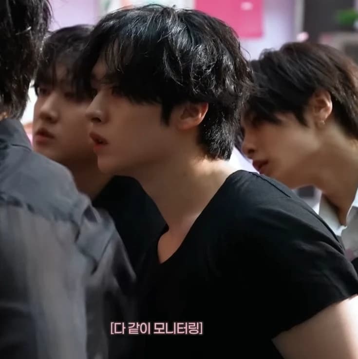 Lee know thumbnail