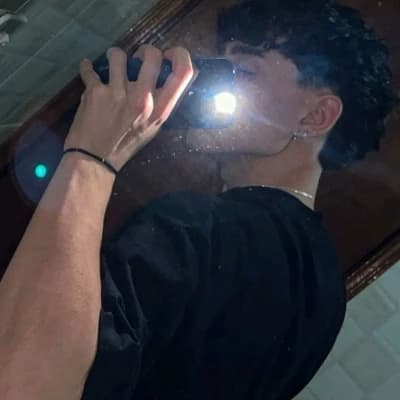 Julian Thorne thumbnail