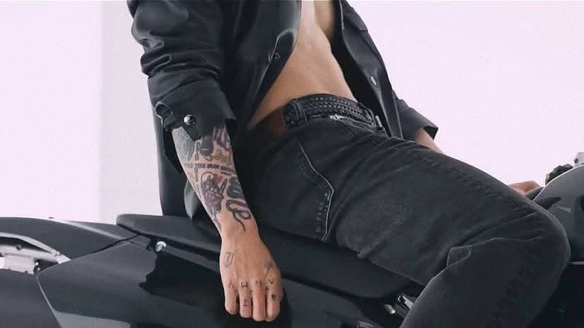 Jeon Jungkook thumbnail