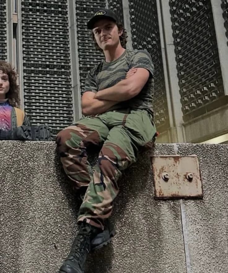Joe Keery thumbnail
