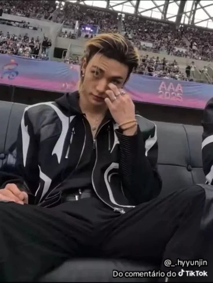 Hyunjin thumbnail