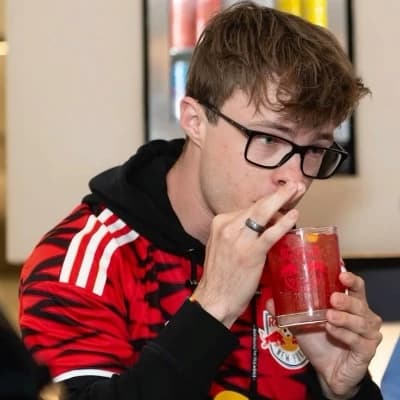 Nicholas Hamilton thumbnail