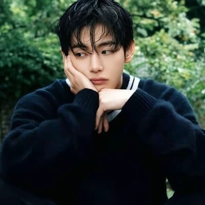 Kim Taehyung thumbnail