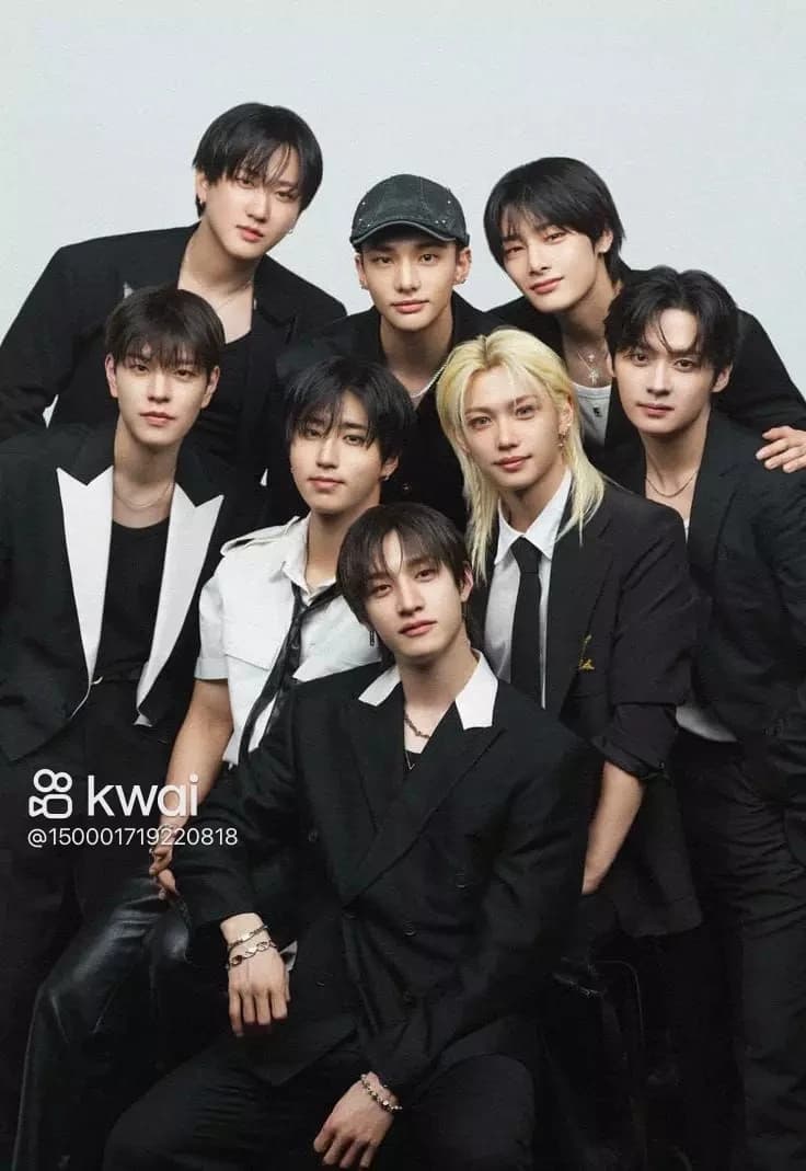 ★ STRAY KIDS ★ thumbnail