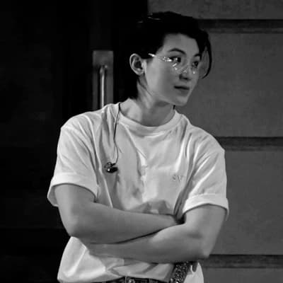 Woozi thumbnail