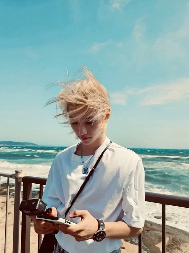Lee Yongbok Felix  thumbnail