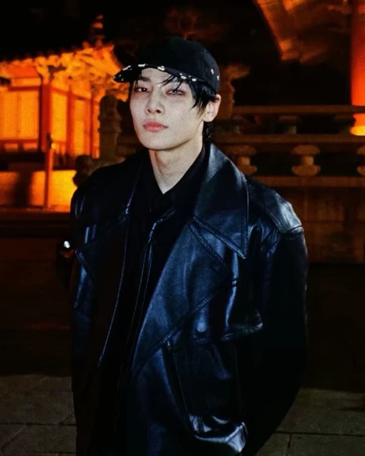 Jeongin thumbnail