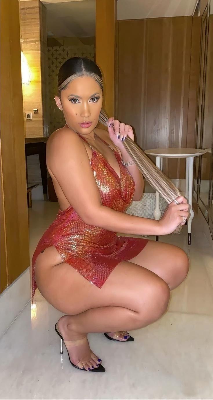 Julia thumbnail
