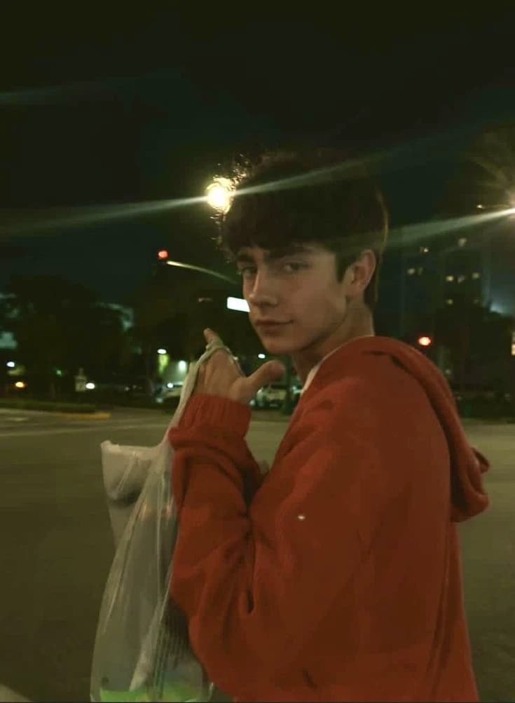 Lukas urkijo thumbnail