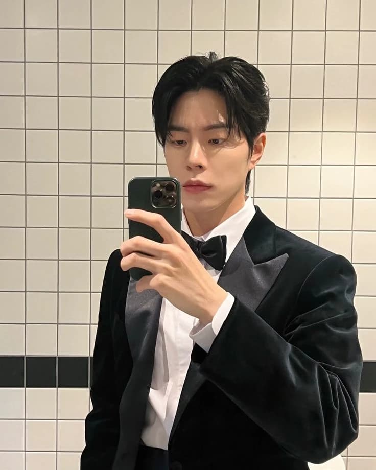 Hong Jong-hyun  thumbnail