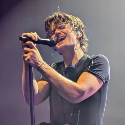 Joe Keery thumbnail