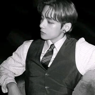 Kim Taehyung thumbnail
