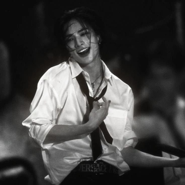 Hwang Hyunjin|🍡🔥 thumbnail