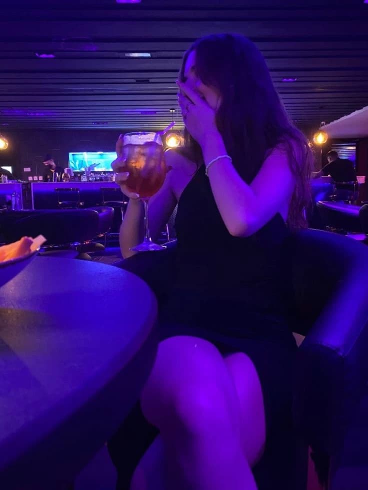Bar Girl thumbnail