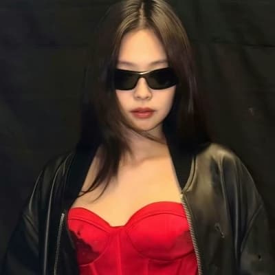 Jennie thumbnail